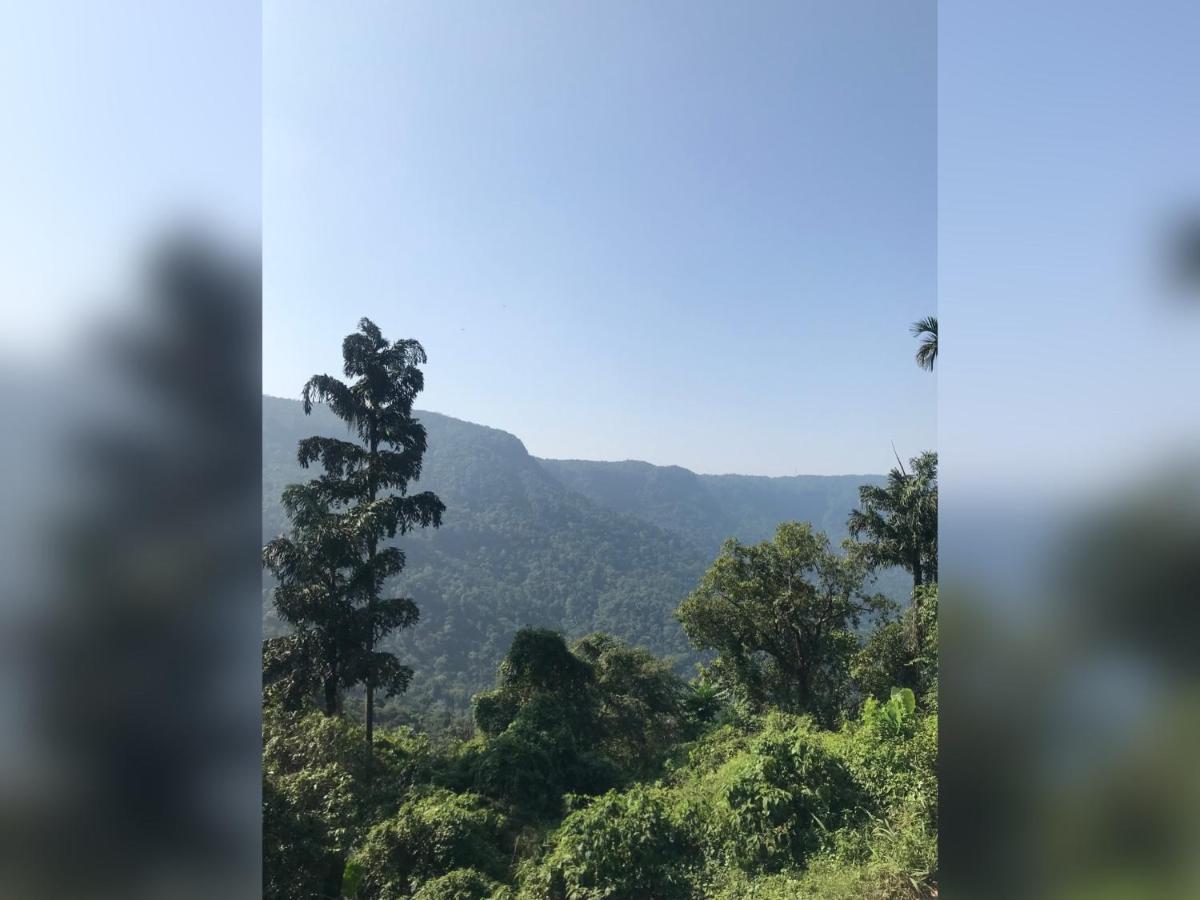Living Roots Lodge Cherrapunji Buitenkant foto